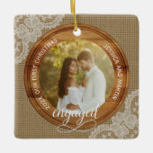 Rustic jute en kant Eerste kerst verloofd Keramisch Ornament (Voorkant)
