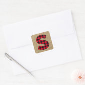 Rustic Jute Rode en Zwarte Buffalo Plaid Monogram Vierkante Sticker (Envelop)