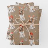 Rustic Kraft Bassett Hounds geperst voor Kerstmis Inpakpapier Vel (In situ)