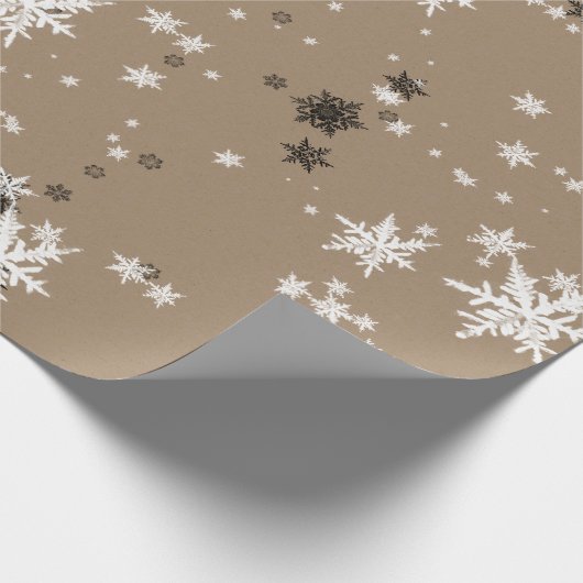 Rustic Kraft Elegant White Snowflakes Cadeaupapier (Hoek)