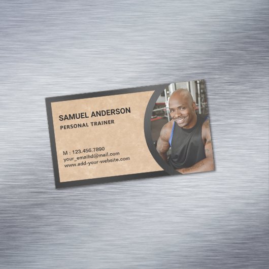 Rustic Kraft Fitness Personal Trainer Foto Magnetisch Visitekaartje (Voorbeeld)