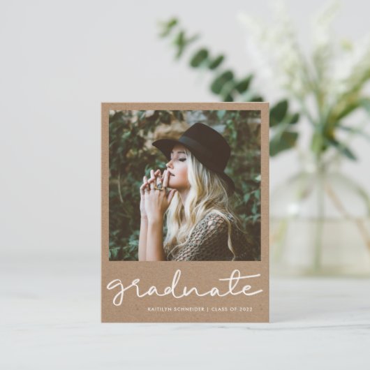 Rustic Kraft Paper Graduparty slaat de datum op Briefkaart (Staand voorkant)