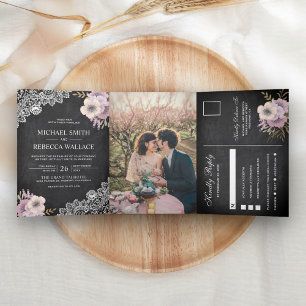Rustic krijtbord kant roze bloem bruiloft foto drieluik uitnodiging