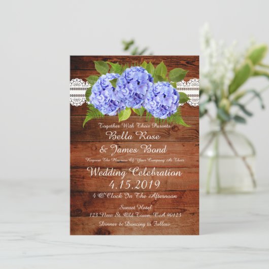 Rustic Lace Blue Hydrangea Wedding Invitation Kaart (Staand voorkant)