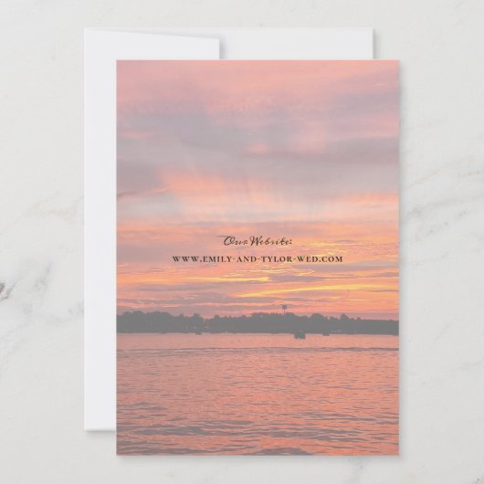 Rustic Lake Sunset Lakeside Wedding Invites © Kaart (Achterkant)