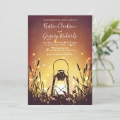Rustic Lantern en Fireflies Wedding Kaart (Staand voorkant)