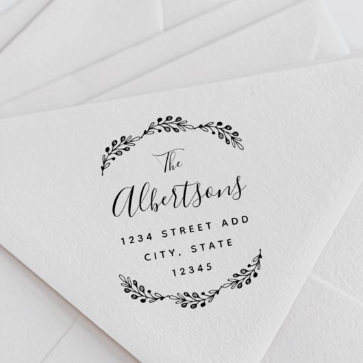 Rustic Laurel Familienaam Return Address Zelfinktende Stempel
