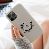 Rustic Leaf Monogram Initiaal Cream Neutraal iPhone Hoesje