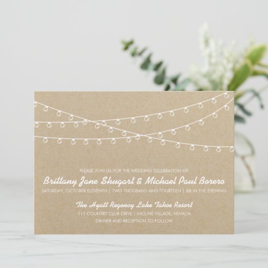 Rustic Lights White Wedding Invitation Kaart (Staand voorkant)
