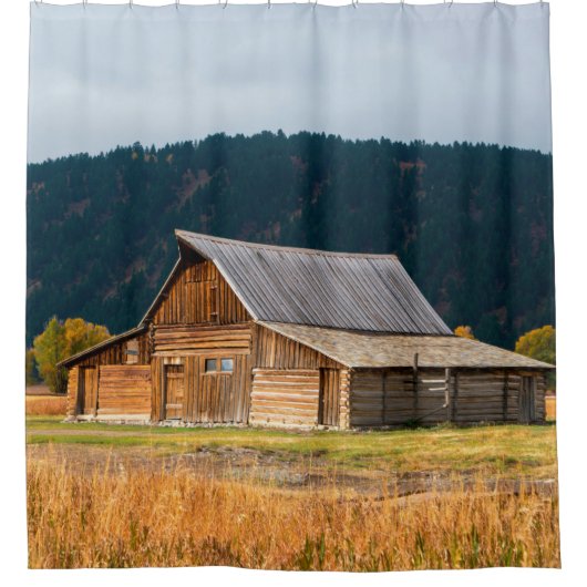 Rustic log barn in Grand Teton National Park, Wyom Douchegordijn (Voorkant)