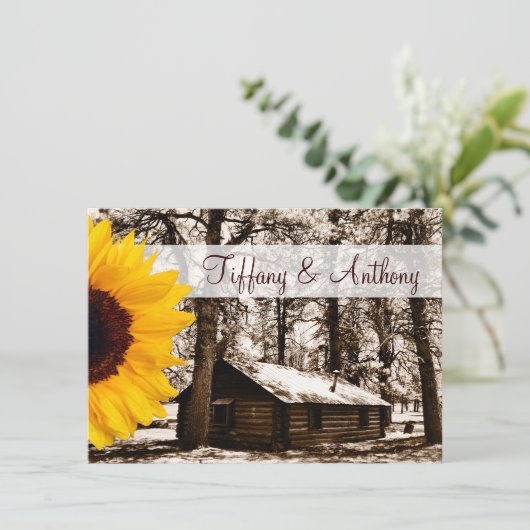 Rustic Log Cabin Sunflower Wedding Invitting Kaart (Staand voorkant)