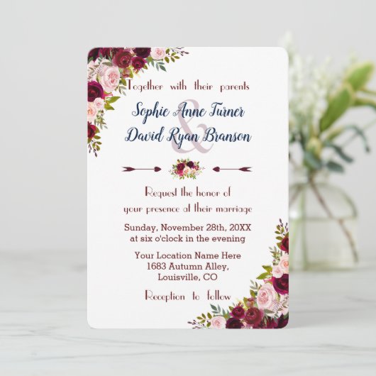 Rustic Marsala Floral Navy Blue Wedding Invite Kaart (Staand voorkant)
