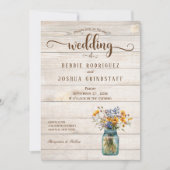Rustic Mason Jar Floral on Wood Wedding Invitation Kaart (Voorkant)