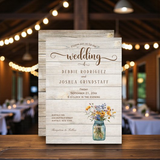 Rustic Mason Jar Floral on Wood Wedding Invitation Kaart