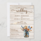 Rustic Mason Jar Floral on Wood Wedding Invitation Kaart (Voorkant)