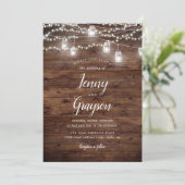 Rustic Mason Jar Lights Wood Huwelijksuitnodiging Kaart (Staand voorkant)