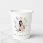 Rustic Meadow Floral Wreatfoto Vrijgezellenfeest Papieren Bekers (Voorkant)