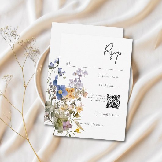 Rustic Meadow Wildflowers Paarse Waterverf QR RSVP Kaartje