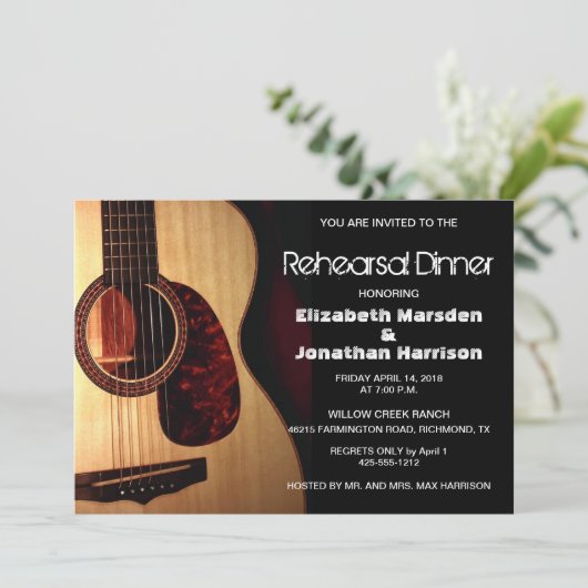 Rustic Modern Guitar Musical Rehearsal Dinner Kaart (Staand voorkant)