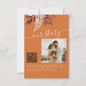 Rustic moderne verbrande oranje bloemencode QR-cod Save The Date (Achterkant)