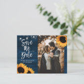 Rustic Navy Blue Sunflower Foto Save the Date Briefkaart (Staand voorkant)
