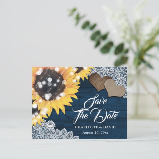 Rustic Navy Blue Sunflower Wedding Save the Date Aankondigingskaart (Staand voorkant)