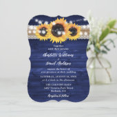 Rustic Navy Blue Sunflower Wood Wedding Kaart (Staand voorkant)