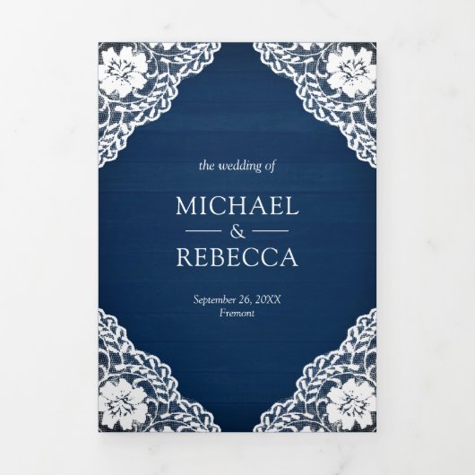 Rustic Navy Blue Wood Lace String Lights Wedding Drieluik Uitnodiging (Cover)