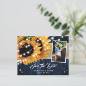 Rustic Navy Blue Wood Sunflower Wedding Photo Aankondigingskaart (Staand voorkant)