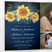 Rustic Navy Blue Wood - zonnebloemen Foto bruiloft Drieluik Uitnodiging (Binnenzijde eerst)