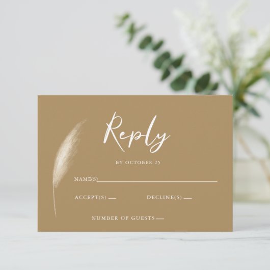 Rustic Neutral Earthy Boho Pampas Grass Wedding RSVP Kaartje (Staand voorkant)