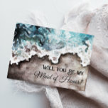 Rustic Ocean Maid of Honor proposal Kaart<br><div class="desc">Deze luxe kaart voor de zeemacht is perfect voor je trouwe strandboho bruiloft. Dit ontwerp is voorzien van een dikke zwarte en witte kalligrafie met een oceaanachtergrond die past bij de bruiloft op het strand of een casual moderne bruiloft in de lente, zomer of herfst. Geef ons alstublieft de vrijheid...</div>