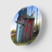 Rustic Old Junk Yard Outhouse Ronde Klok (Hoek)