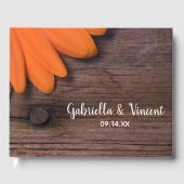 Rustic Oranje Daisy en Barn Wood Country Wedding Gastenboek (Voorkant)
