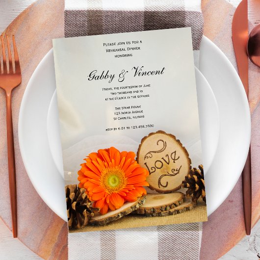 Rustic Oranje Daisy Woodland Rehearsal Dinner Kaart