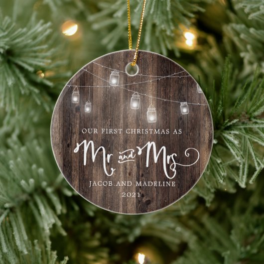 Rustic Our First Christmas Mr en Mrs Christmas Keramisch Ornament (Boom)