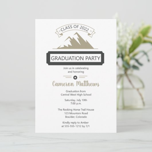 Rustic Outdoor Mountain Theme Graduation Party Kaart (Staand voorkant)