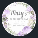 Rustic Paars Floral 90th Birthday Hartelijk dank Ronde Sticker<br><div class="desc">Zachte paarse rozen en felle paarse toppen creëer een prachtig rustieke bloemenkrans. Witte hortensia's bij de bloesem. De naam van de vrouw is geschreven in een groot script lettertype. 90ste verjaardag en het dankgevoel volgen. Deze sticker maakt deel uit van het 90ste Verjaardag Violette collectie. Het bevat veel doe-het-zelf-sjablonen waarmee...</div>