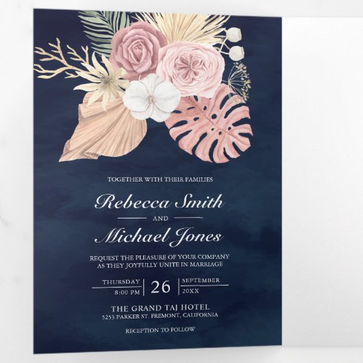 Rustic Palm Dusty Roses Navy QR Code Weddenschap Drieluik Uitnodiging (Binnenzijde eerst)