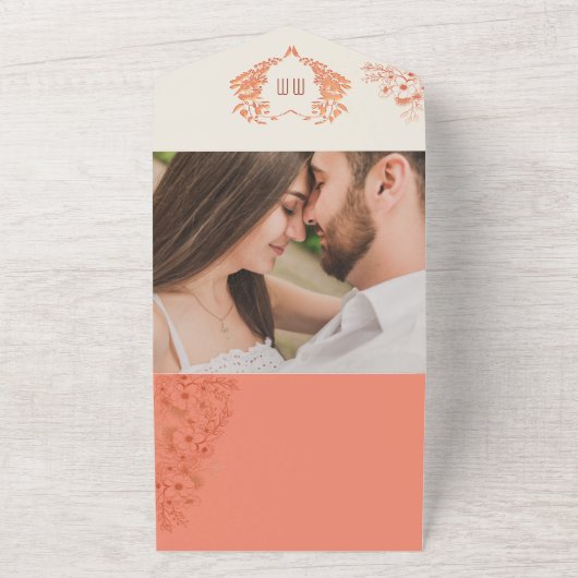 Rustic Peach Bloemen Hart Monogram Huwelijk All In One Uitnodiging (Buitenkant)