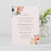 Rustic Peach White Floral Wedding Invite Kaart (Staand voorkant)
