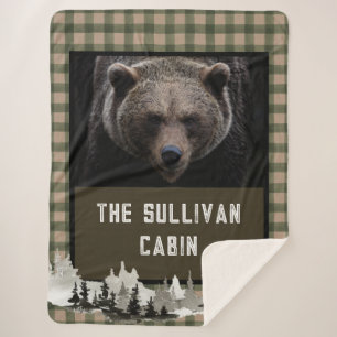 Rustic Personalized Forest Cabin Grizzly Beer Sherpa Deken