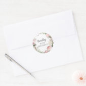 Rustic Pink Floral 80e verjaardag Ronde Sticker (Envelop)