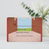 Rustic Red Barn en Daisies Country Wedding RSVP Kaartje (Staand voorkant)