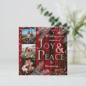 Rustic Red Barn Snow Pine Joy and Peace Holiday Feestdagenkaart (Staand voorkant)