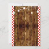 Rustic Red Checkered Vaderdag BBQ Uitnodiging (Achterkant)
