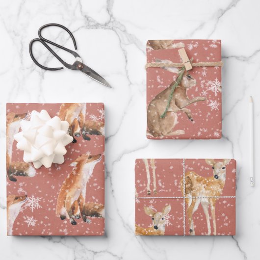 Rustic Red Elegant Snowy Winter Animals Inpakpapier Vel (Voorkant)
