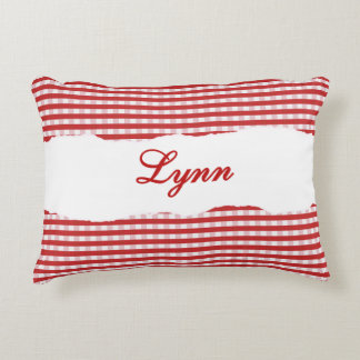 Rustic Red Gingham Personalized Name Accent Kussen