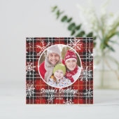 Rustic Red Pset Snowflakes Custom Greeting Feestdagenkaart (Staand voorkant)