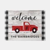 Rustic Red  Truck Buffalo Controleer Familienaam Deurmat (Voorkant)